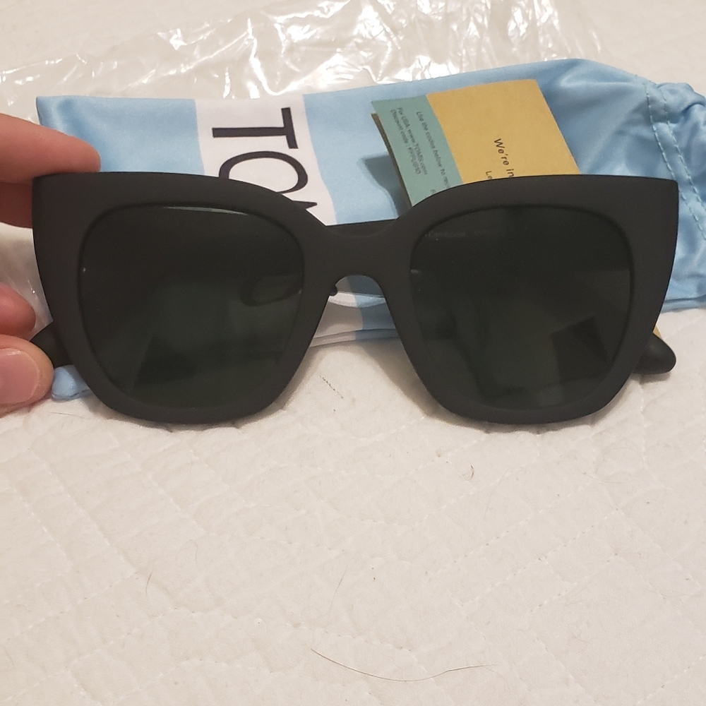 Tom's sunglasses
